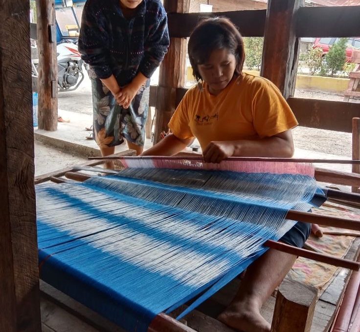 Proses Tenun Ulos